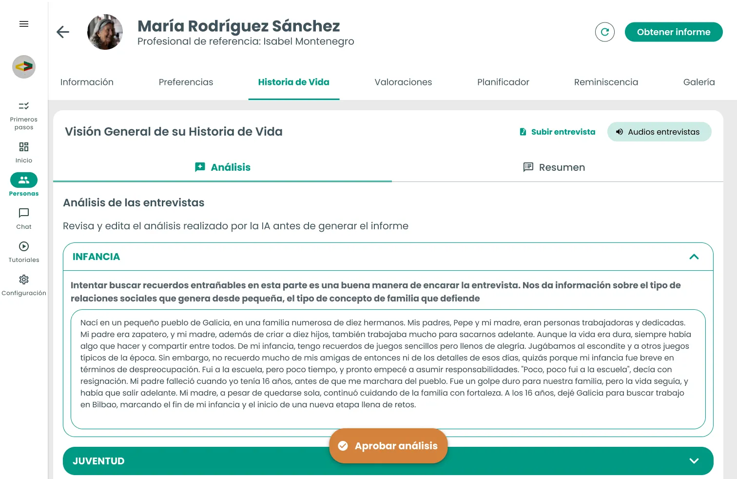 Pestaña «Análisis» de Historia de Vida en Amaia Profesionales: «Análisis de las entrevistas» con la etapa Infancia desplegada y su texto editable y el botón «Aprobar análisis»; arriba, las pestañas Análisis y Resumen junto a «Subir entrevista» y «Audios entrevistas», el acceso a la transcripción.